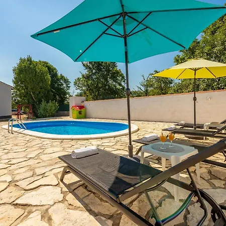 Holiday home Awesome In Podgradina With Wifi Podgradina (Posedarje)