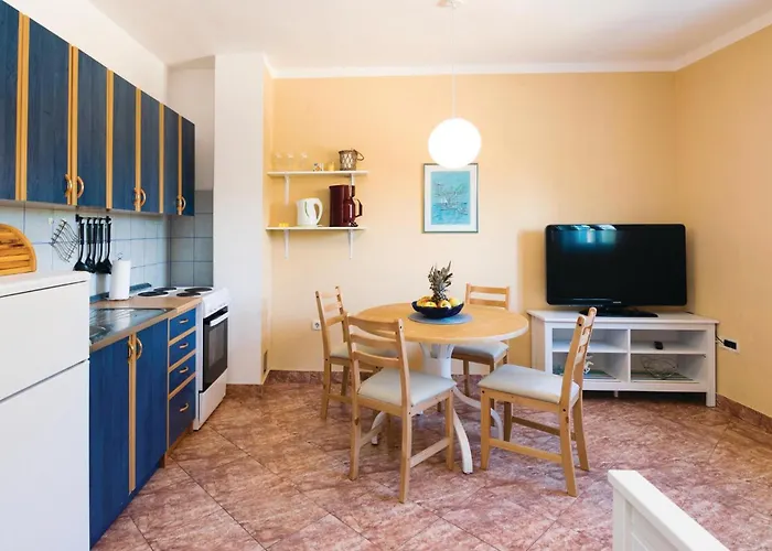Hébergement de vacances Podgradina 01 *