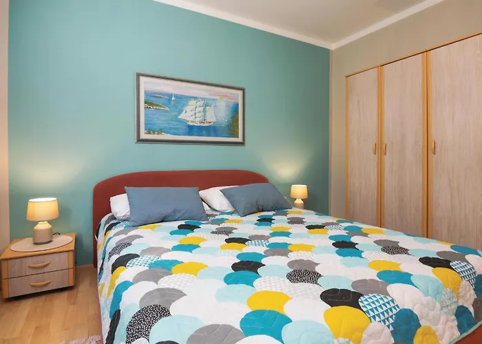 Tatil Evi Podgradina 01