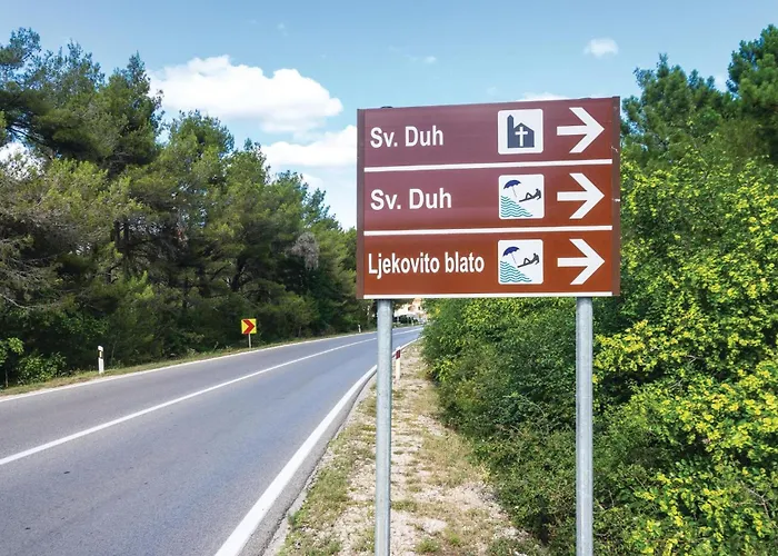 Hébergement de vacances Podgradina 01